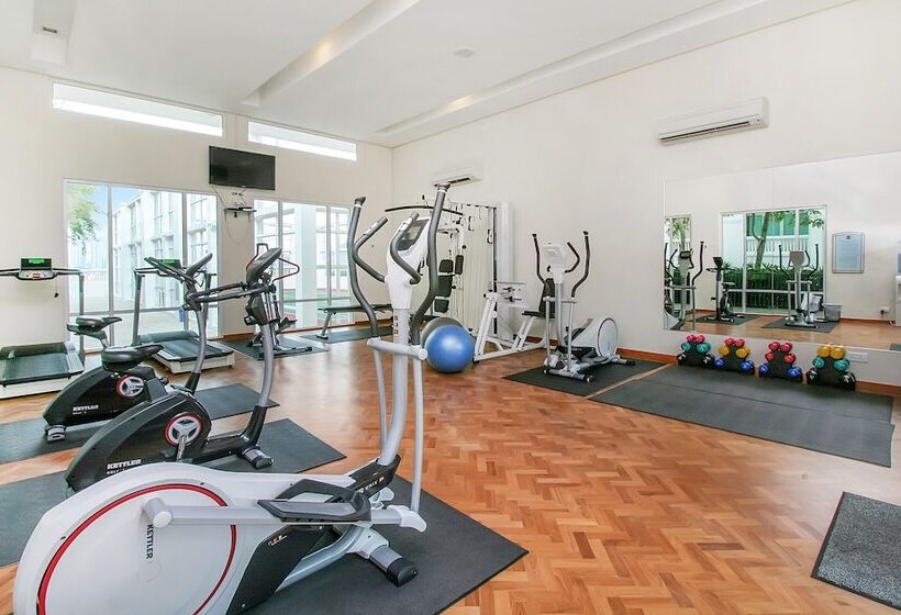 هتل Home Suites By Marina