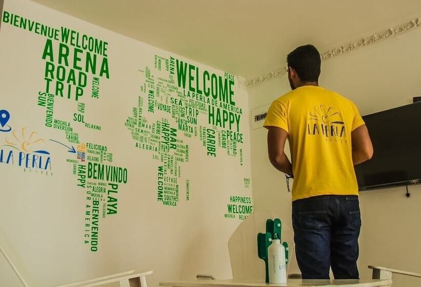 Отель Hostal Parma