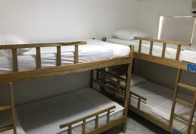 Отель Hostal Parma