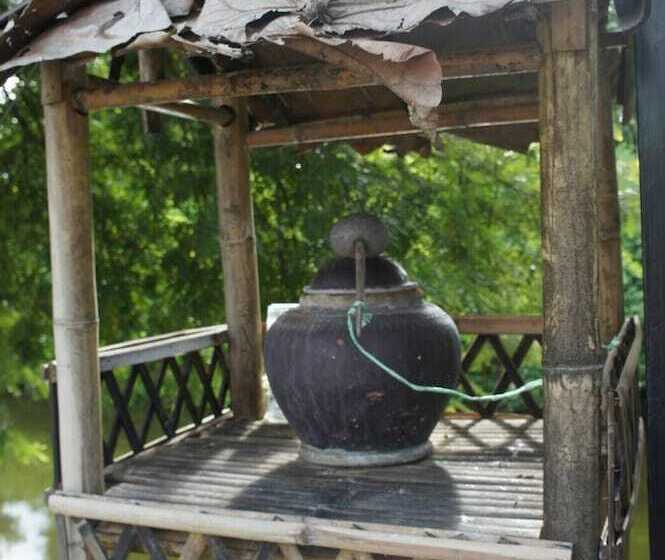 Отель Km Kwanphayao