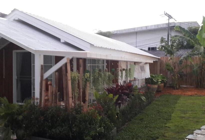 בית מלון כפרי Na Kamala Homestay