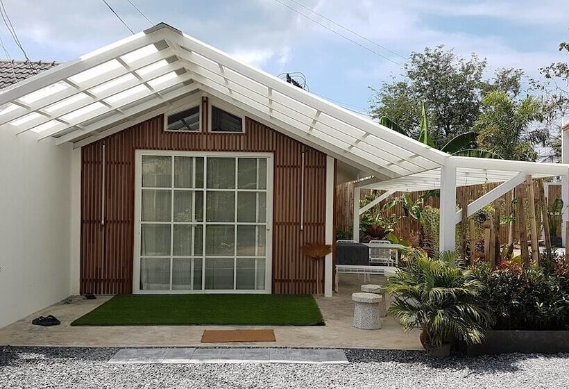 בית מלון כפרי Na Kamala Homestay