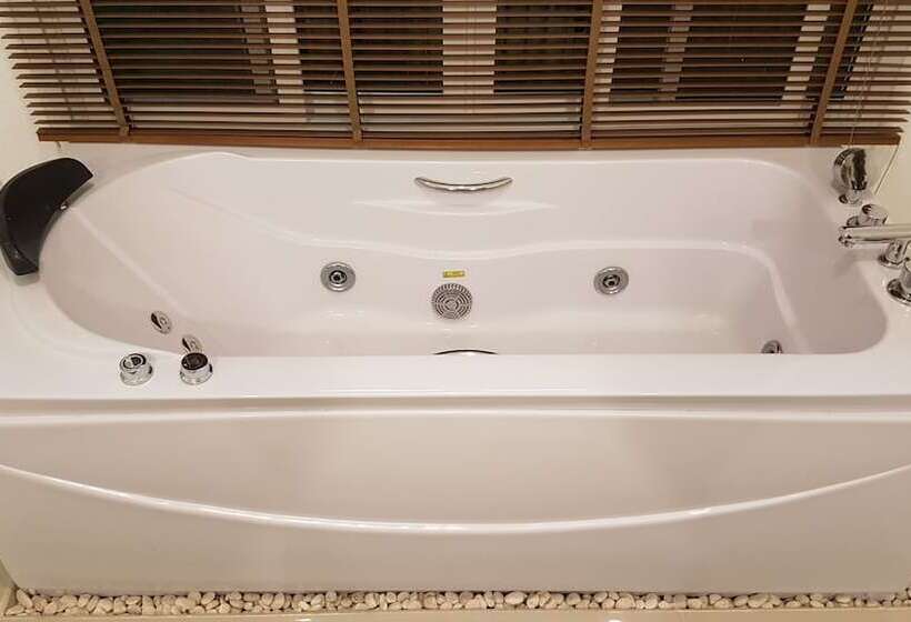 בית מלון כפרי Na Kamala Homestay