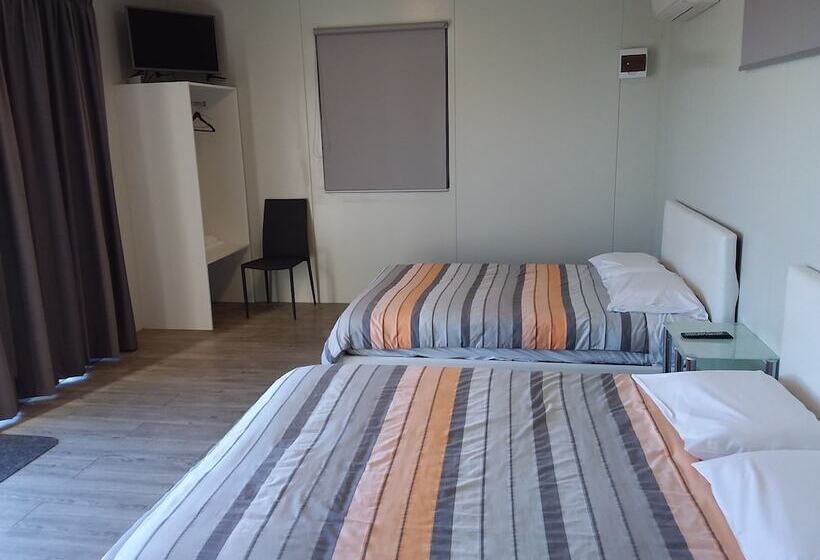 فندق Pine Lake View Lodge