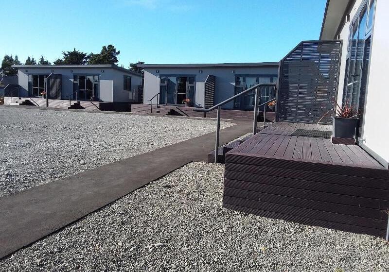 فندق Pine Lake View Lodge