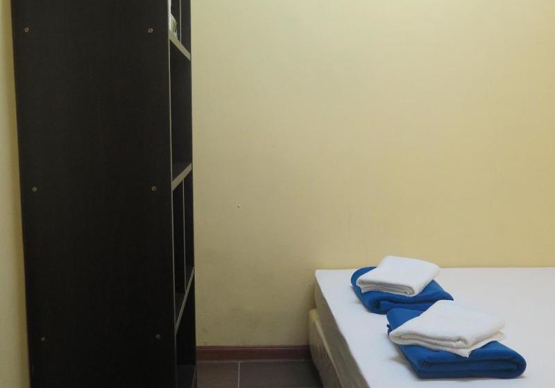 בית מלון כפרי Postar's Backpacker