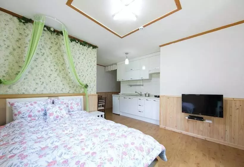 Hotelli Pyeongchang Secret Garden Pension