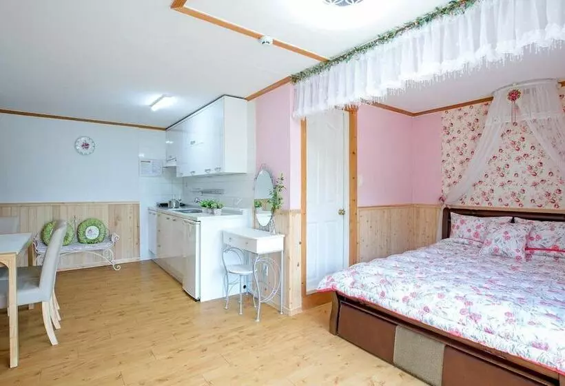 Hotelli Pyeongchang Secret Garden Pension