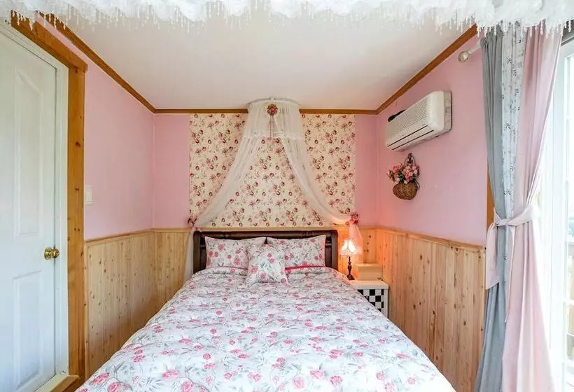 Hotelli Pyeongchang Secret Garden Pension