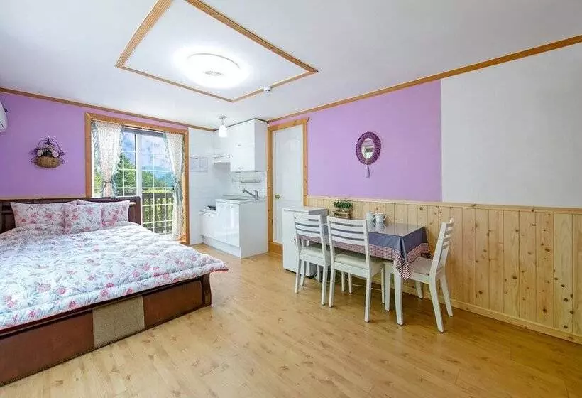 Hotelli Pyeongchang Secret Garden Pension