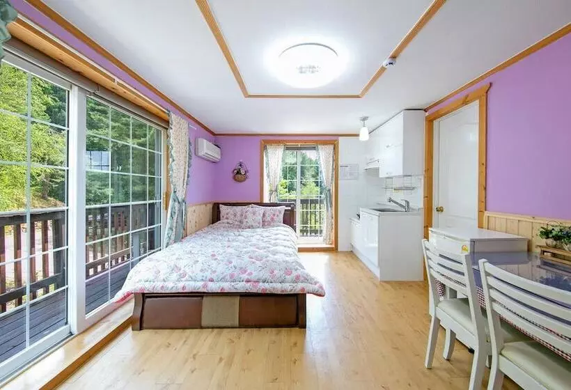 Hotelli Pyeongchang Secret Garden Pension