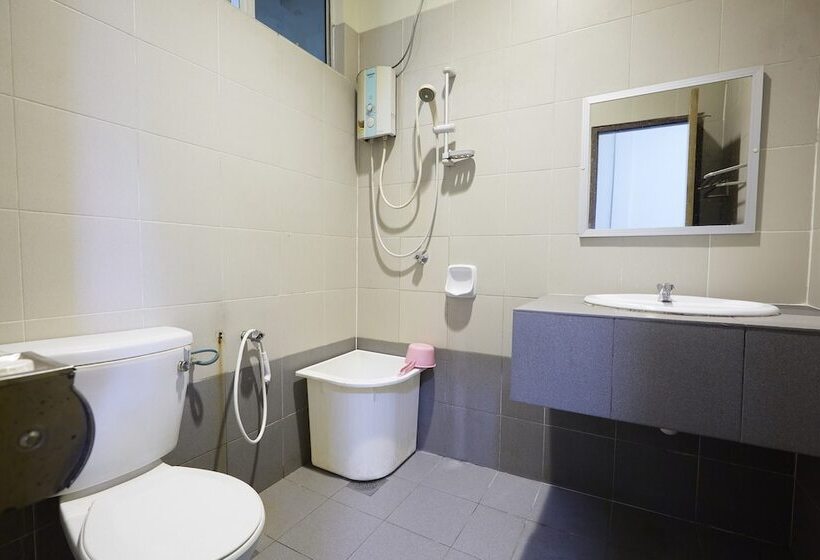 هتل Terengganu Equestrian Resort