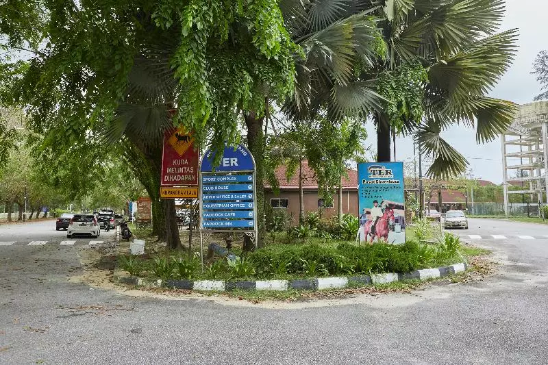 ホテル Terengganu Equestrian Resort