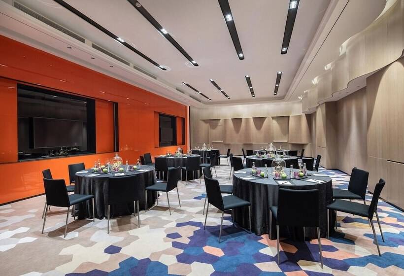 Отель W Chengdu