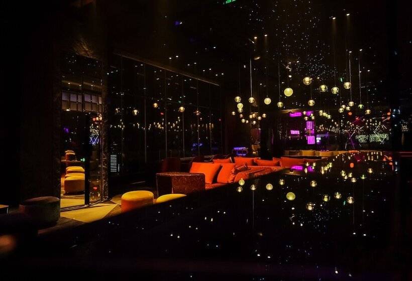 Отель W Chengdu