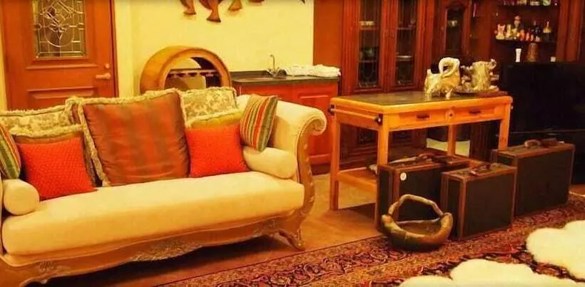 Petit Hotel Corinthian