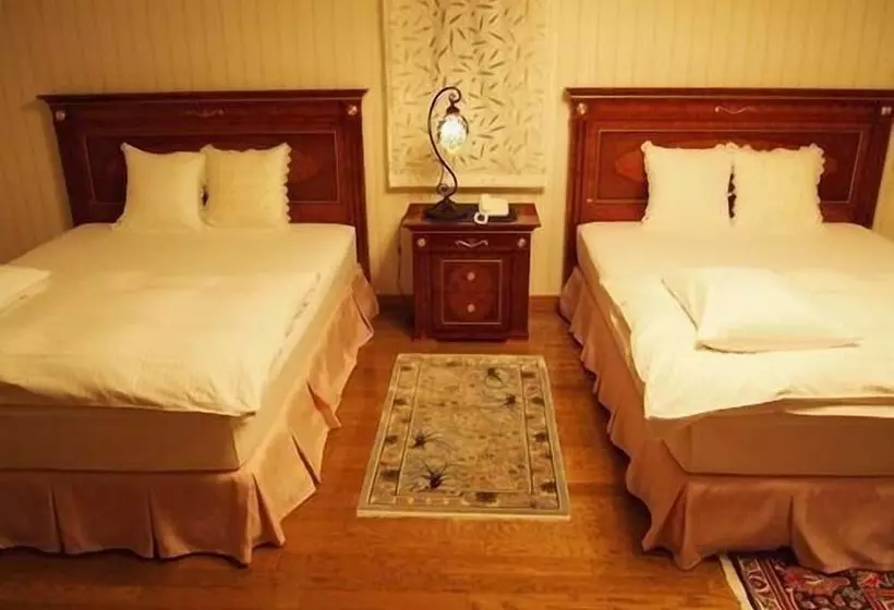 Petit Hotel Corinthian