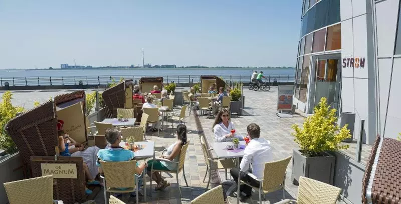 Atlantic Hotel Sail City