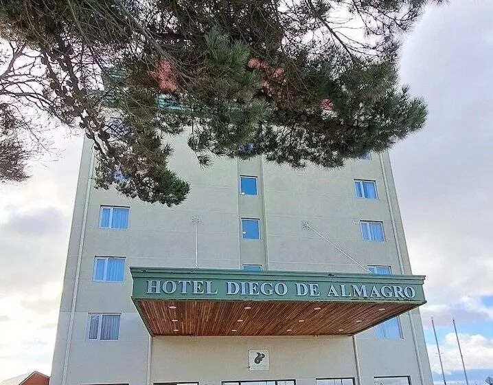 ホテル Diego De Almagro Punta Arenas