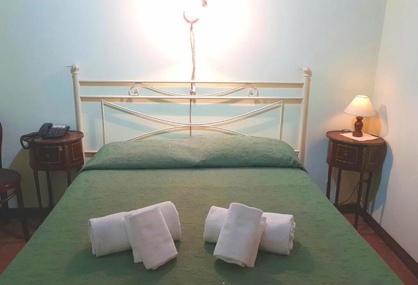 هتل Dimora Storica Urbana