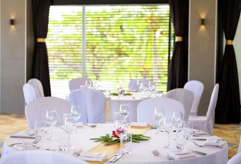 Hotel Hilton Fiji Beach Resort And Spa