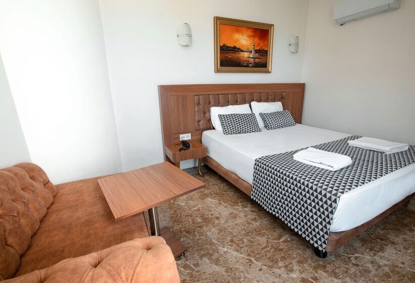 هتل Kristal Beach