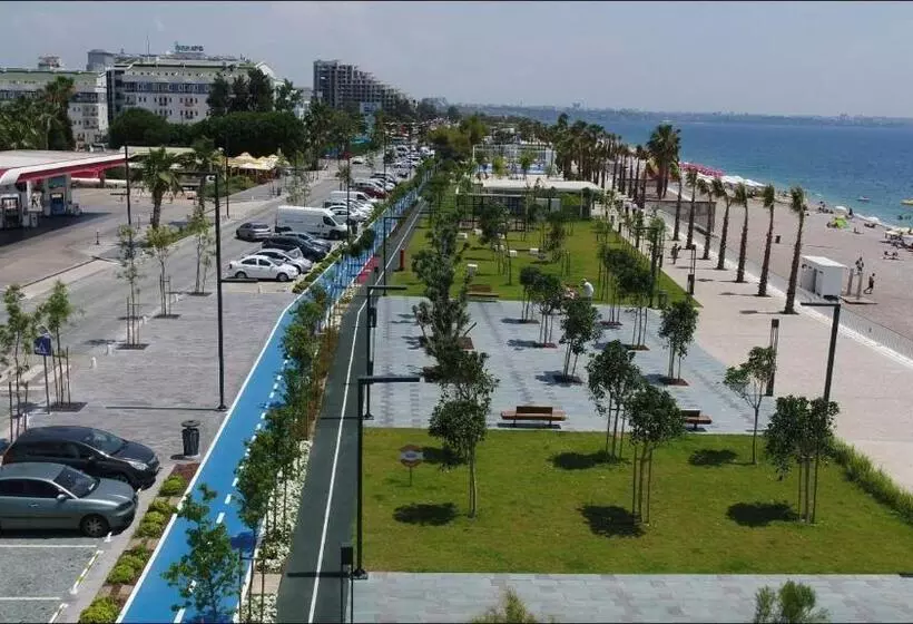 هتل Kristal Beach