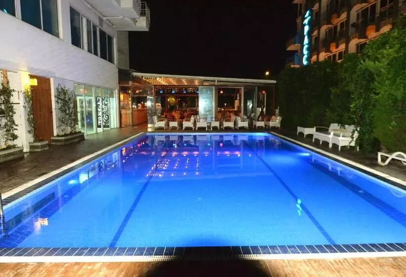 هتل Kristal Beach