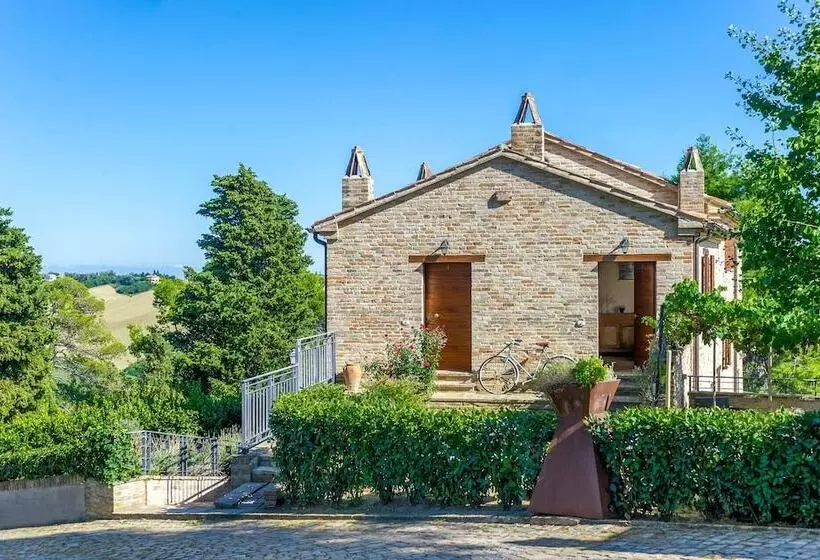 Отель Mons Major Relais