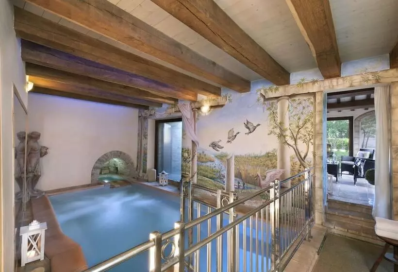 Отель Mons Major Relais