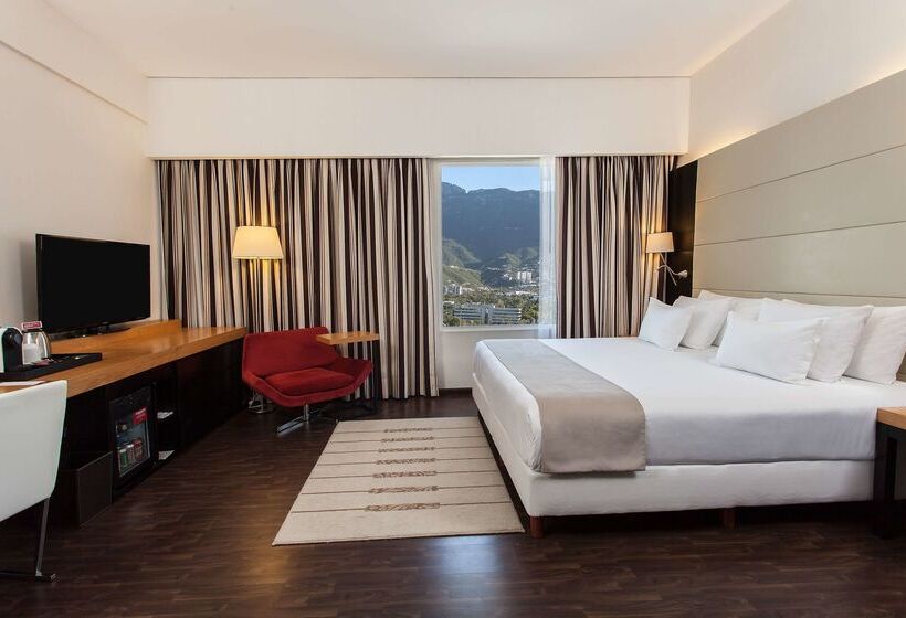 فندق NH Collection Monterrey San Pedro