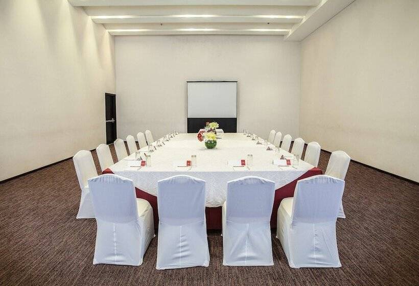 فندق NH Collection Monterrey San Pedro