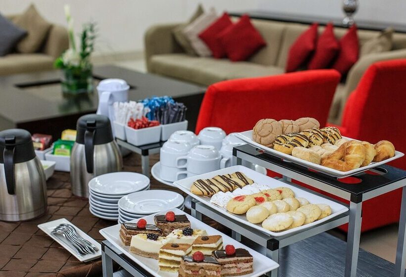 فندق NH Collection Monterrey San Pedro