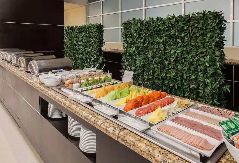 هتل NH Collection Monterrey San Pedro