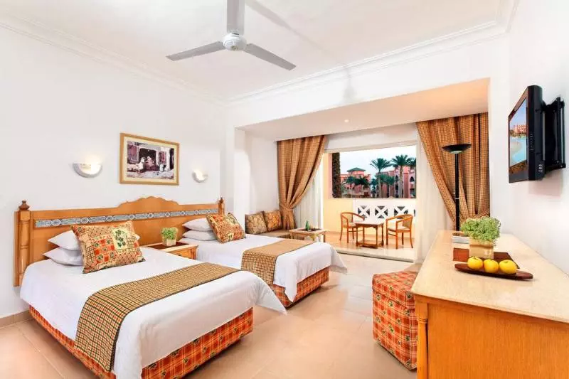 هتل Pickalbatros Aqua Vista Resort Hurghada