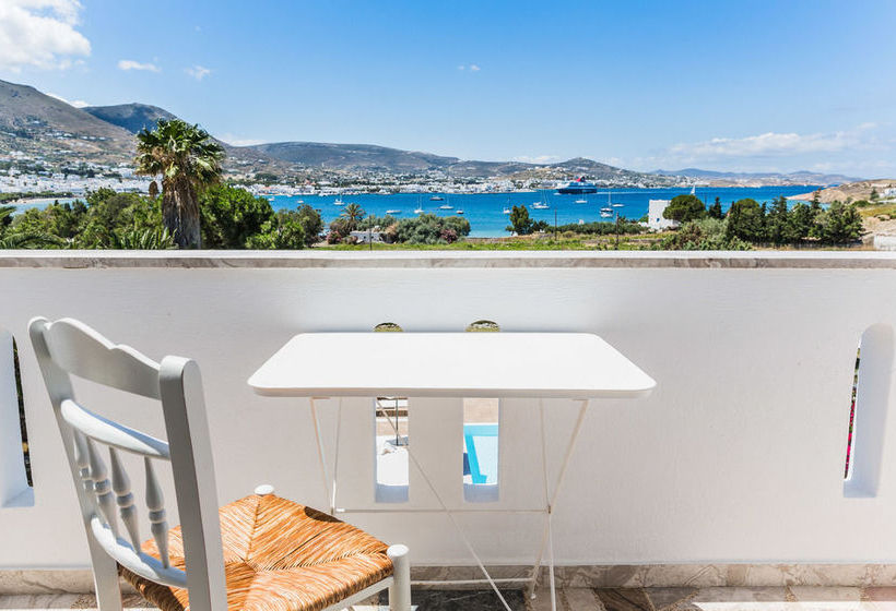 فندق Roses Beach