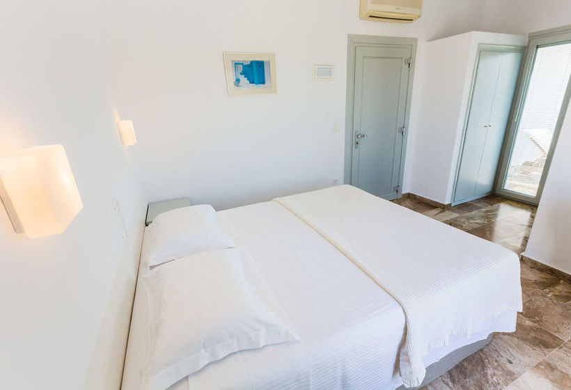 فندق Roses Beach