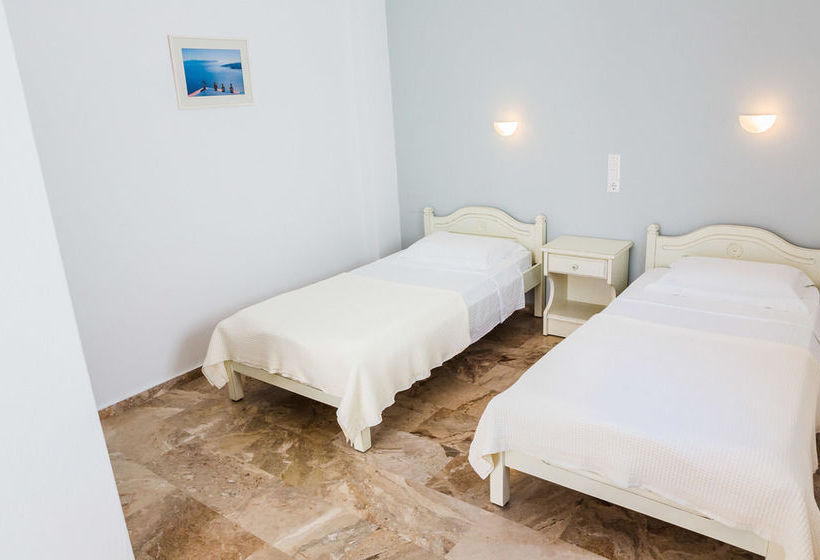 فندق Roses Beach