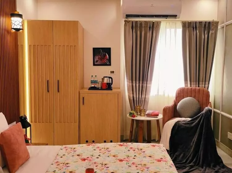 בית מלון כפרי Sarang Palace A Luxury Boutique