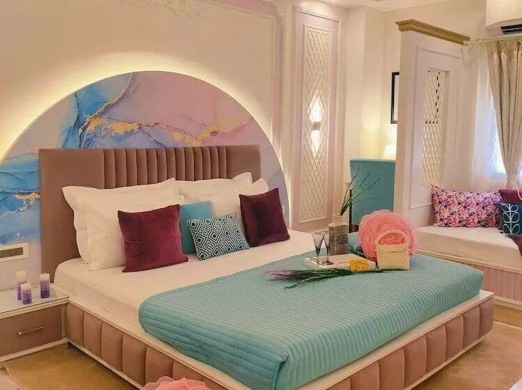 בית מלון כפרי Sarang Palace A Luxury Boutique