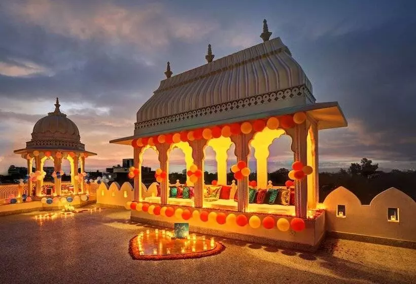 בית מלון כפרי Sarang Palace A Luxury Boutique