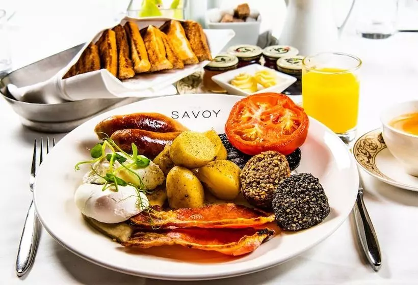 בית מלון כפרי The Savoy