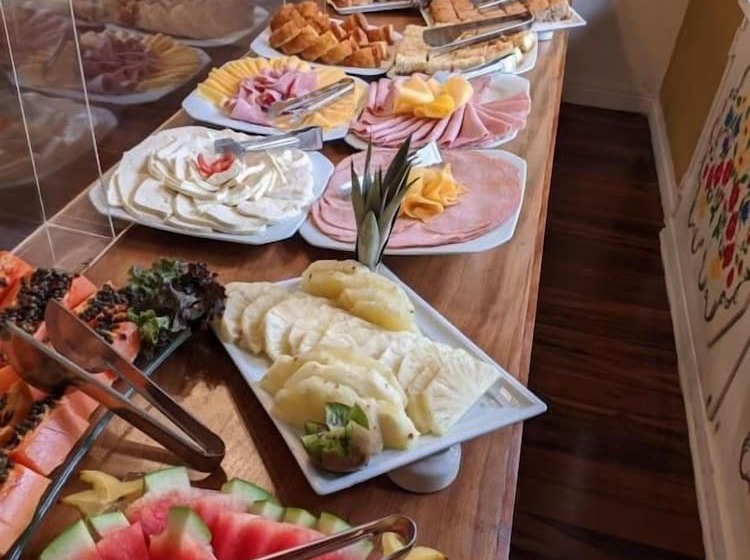 فندق Urikana Boutique