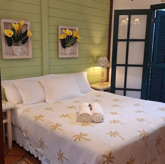 فندق Urikana Boutique