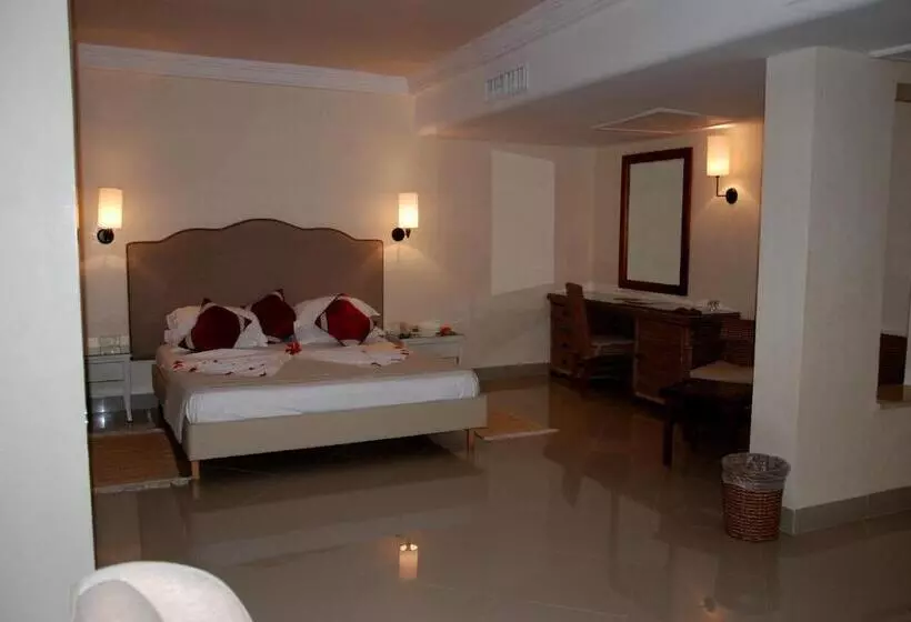 هتل Vincci Safira Palms Hôtel & Spa