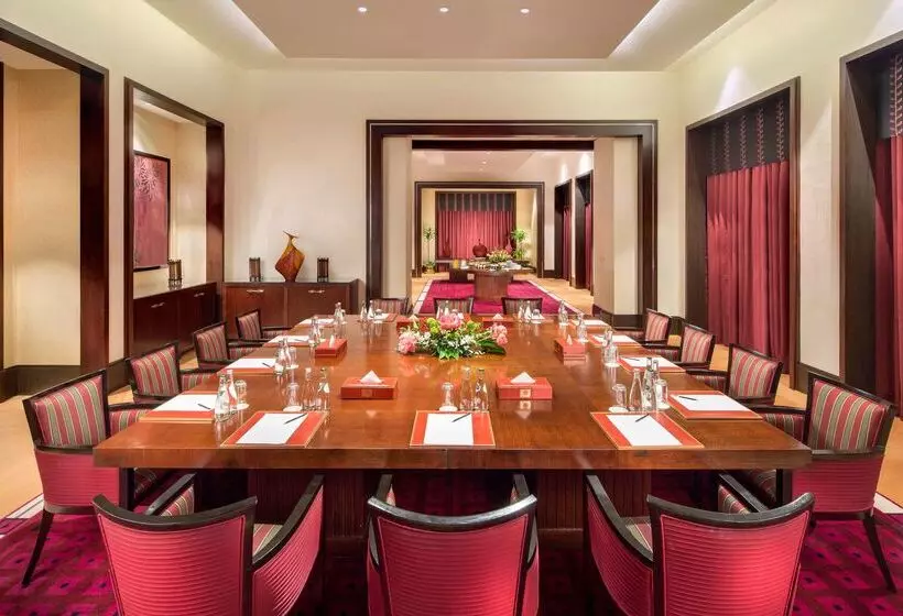 هتل Waldorf Astoria Jeddah  Qasr Al Sharq