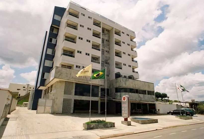 Líber Hotel Nova Serrana Conforto Na Rota Da Br 262