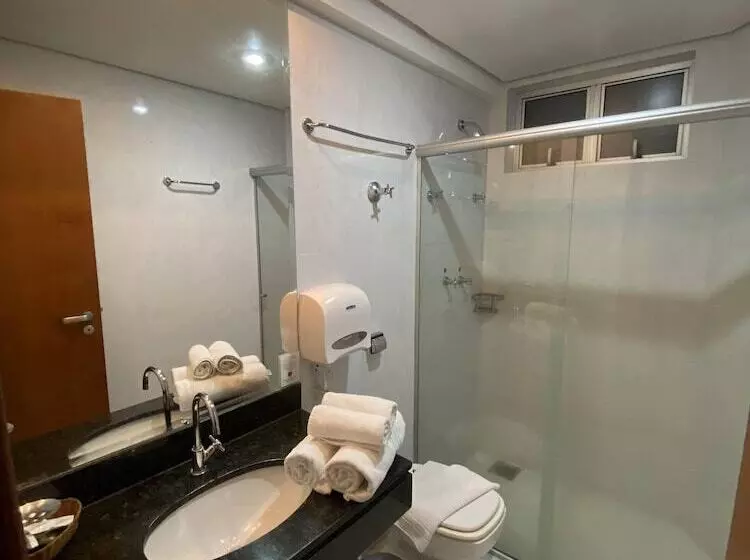 Líber Hotel Nova Serrana Conforto Na Rota Da Br 262