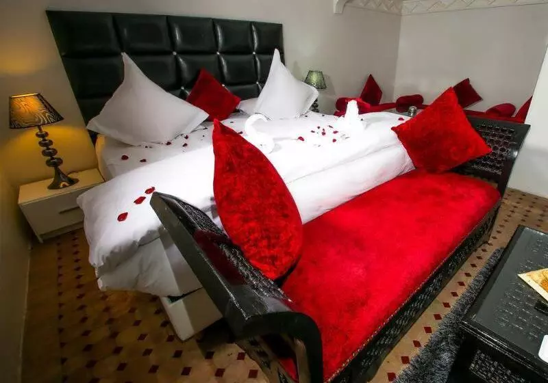 ریاض 555 Hotel Clubbing Adults Only