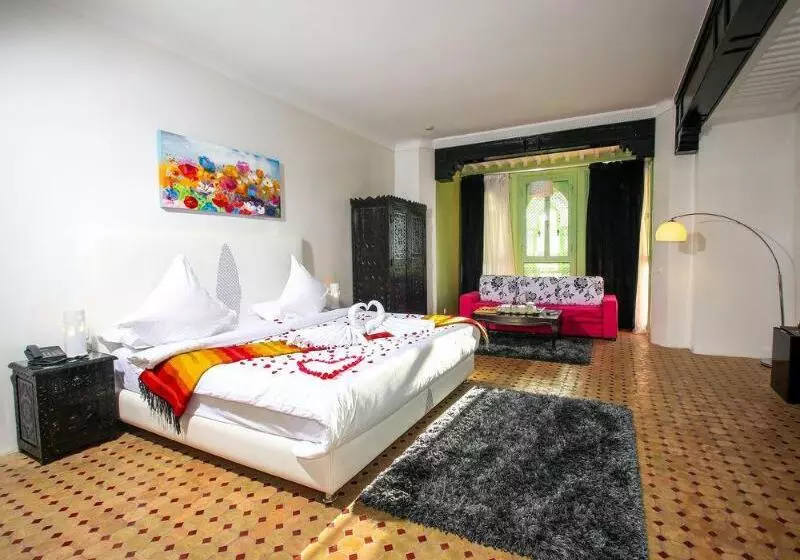 ریاض 555 Hotel Clubbing Adults Only